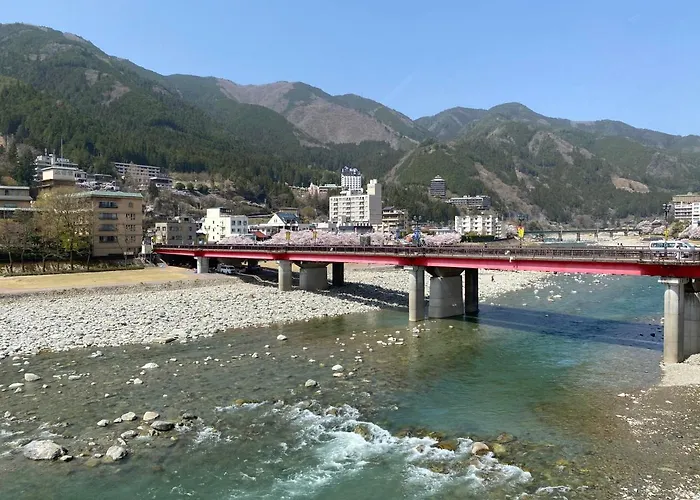 花緑里-Hanamidori-乙原のやど 岐阜下呂温泉郡上飛騨金山湖畔リゾート