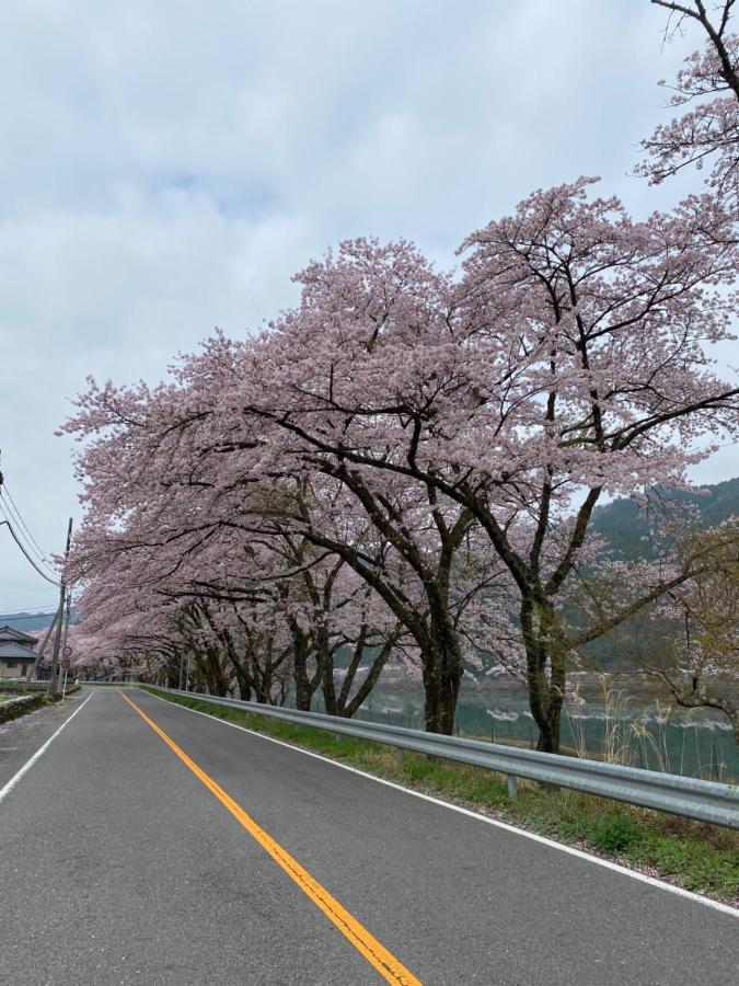花緑里-hanamidori-乙原のやど 岐阜下呂温泉郡上飛騨金山湖畔リゾート Holiday home Gujo
